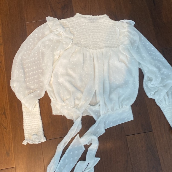 Revolve white blouse . Size xs - Picture 5 of 5
